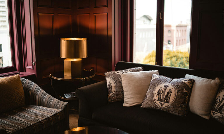 Standard-Lounge-Samll-temp2 Standard-Lounge-Samll-temp2